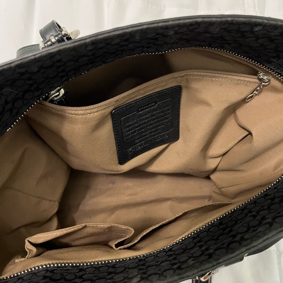 Vintage Leather Coach Laptop Bag, Black, Buckle Straps, Shoulder Tote - Picture 4 of 6